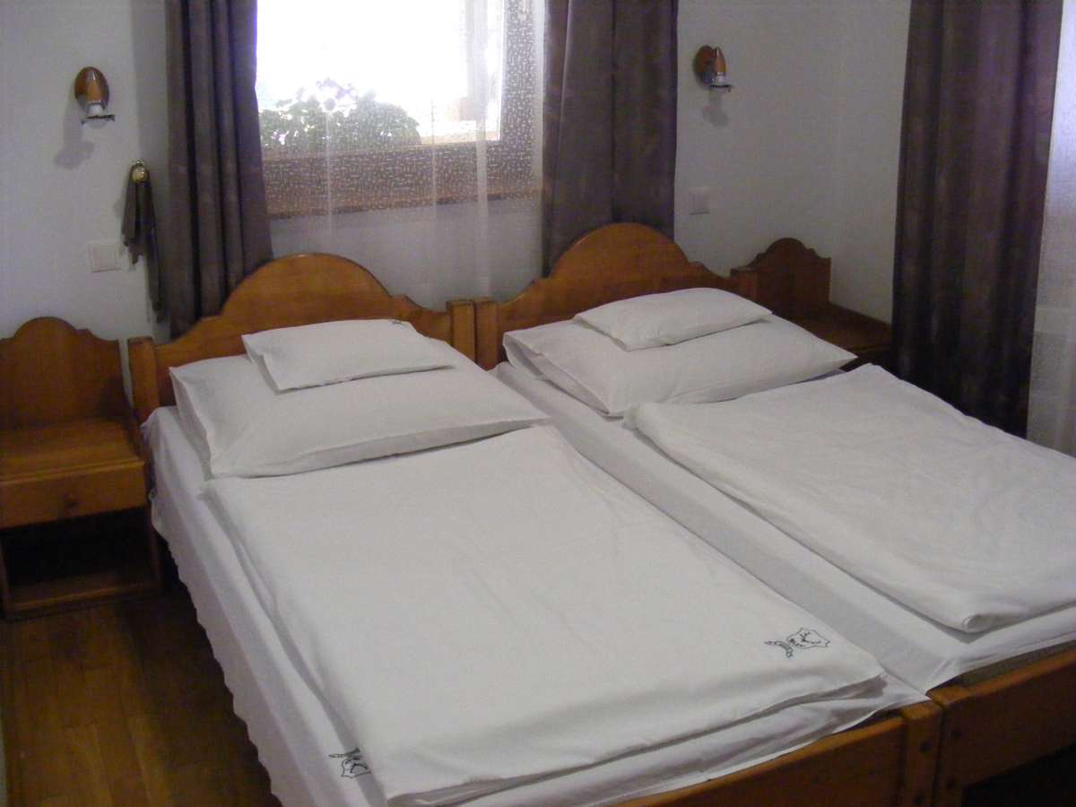 Hunting accommodation