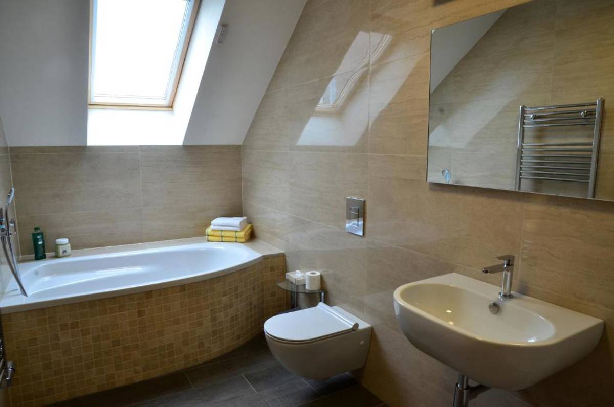 Hunting accommodation