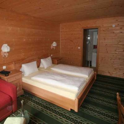 Hunting accommodation